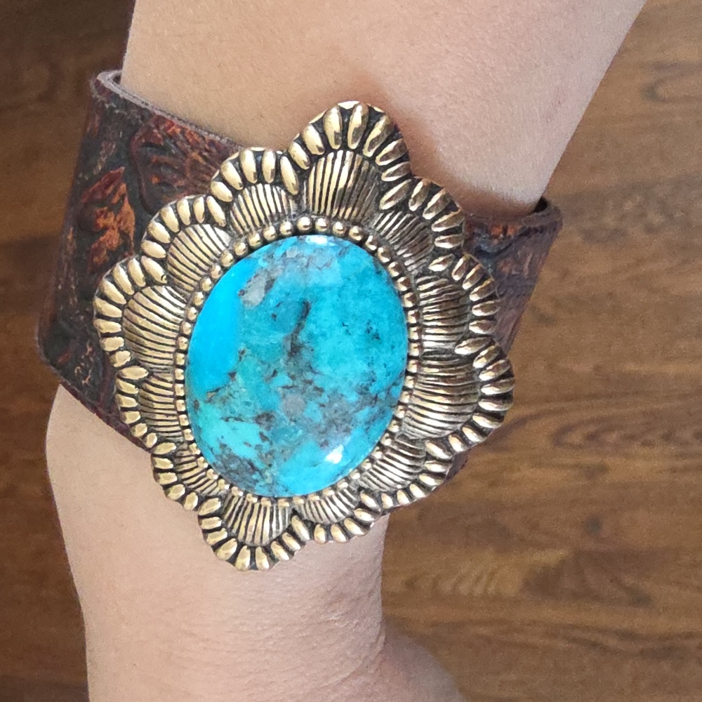 Barse turquoise and tooled brown leather cuff bracelet  with silver hardware - Picture 8 of 8